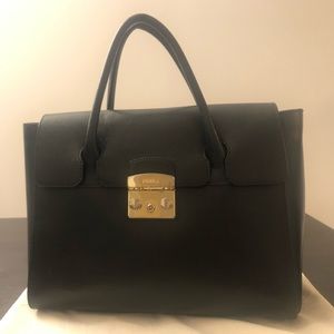 Furla Black Leather Cosmopolitan Handbag Medium